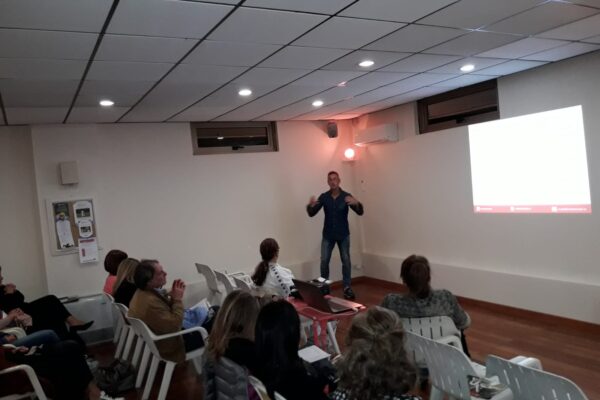 ad48211f-80bd-4f2d-b491-ec1303ffe56e ad48211f-80bd-4f2d-b491-ec1303ffe56e